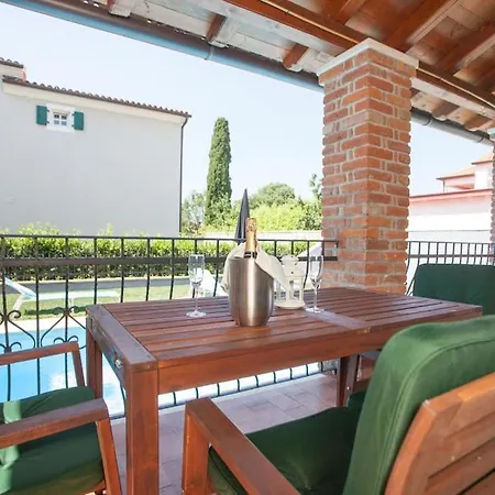 Villa Petra Poreč Extérieur photo